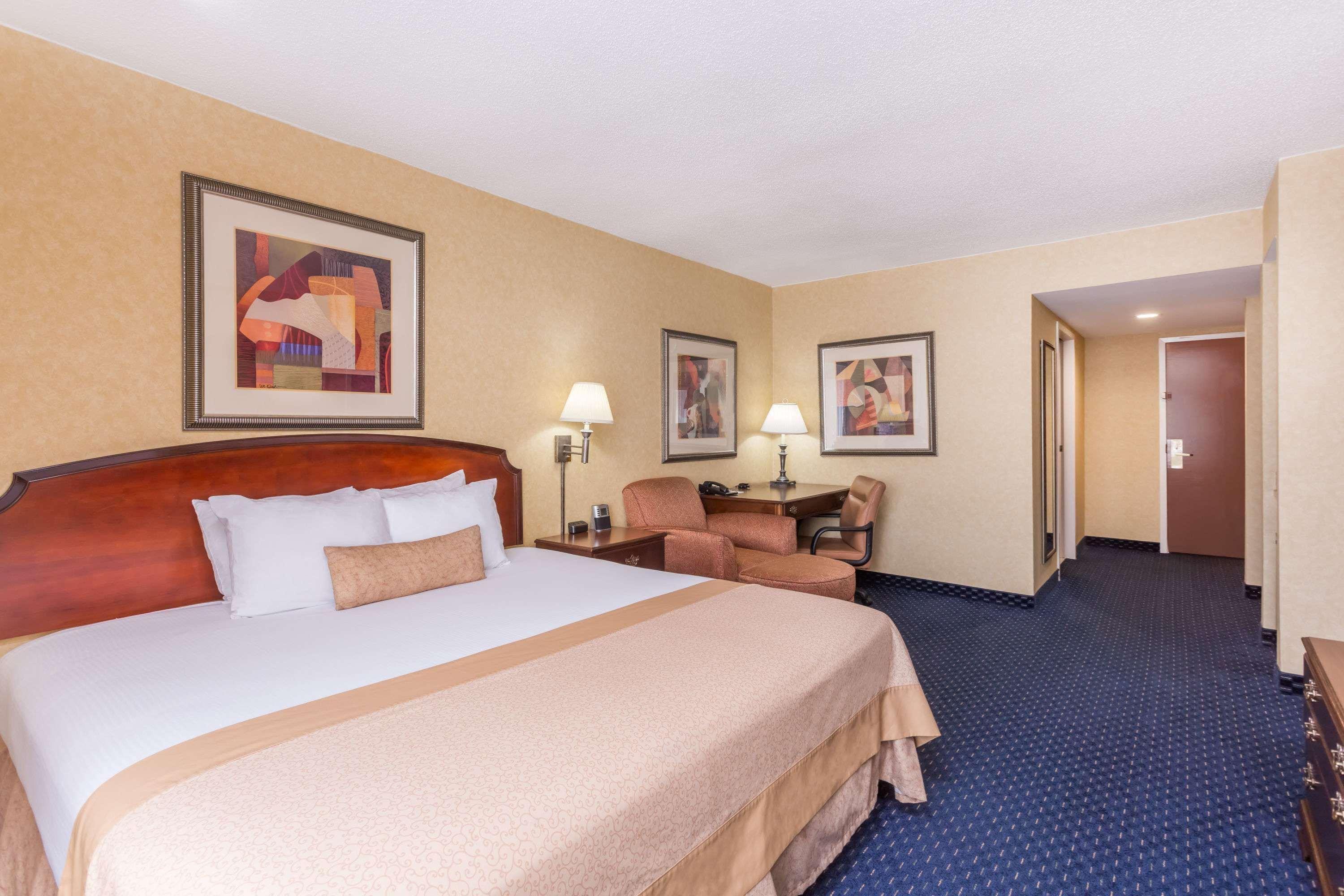 Wingate By Wyndham Greenville Airport Exterior photo