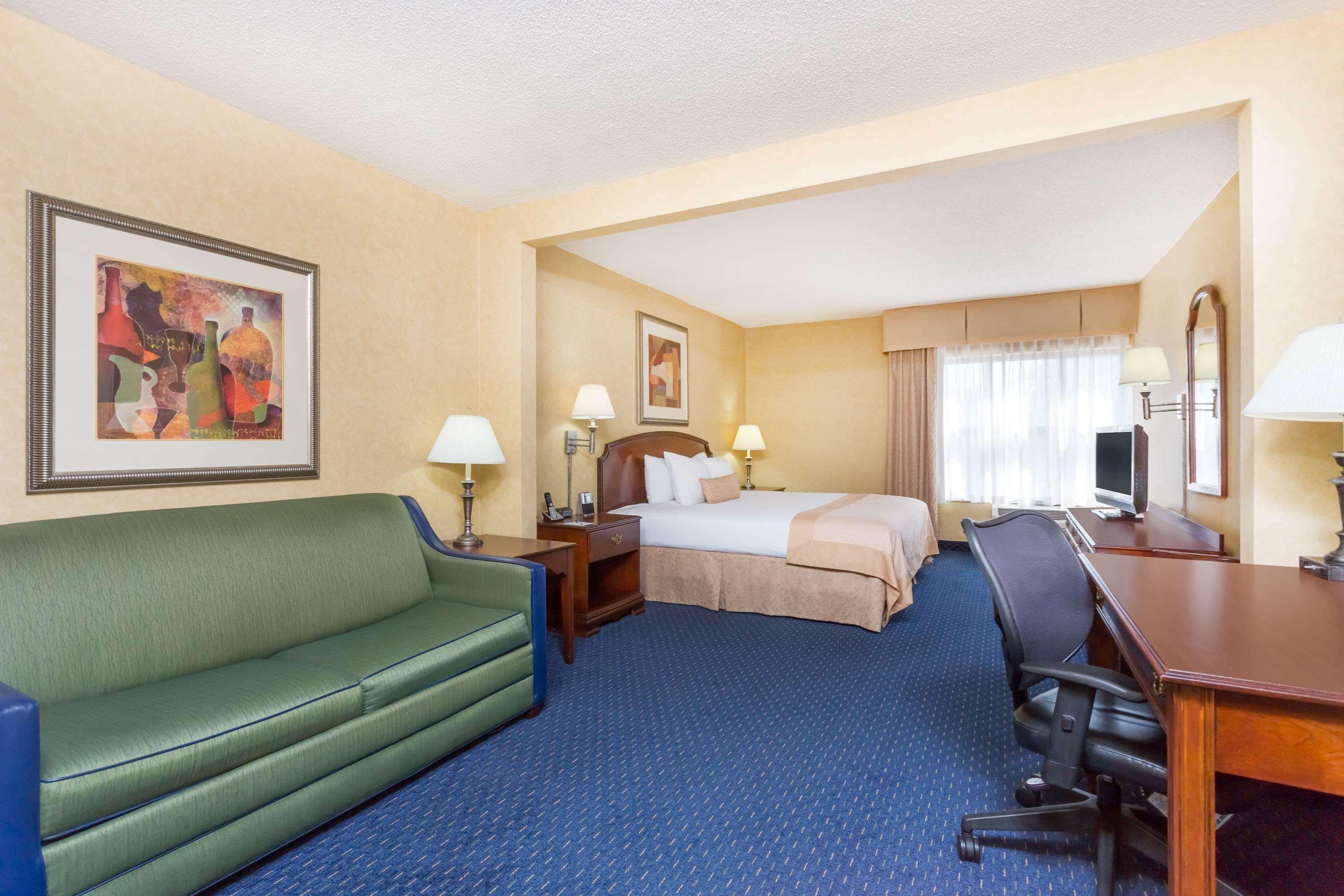 Wingate By Wyndham Greenville Airport Exterior photo